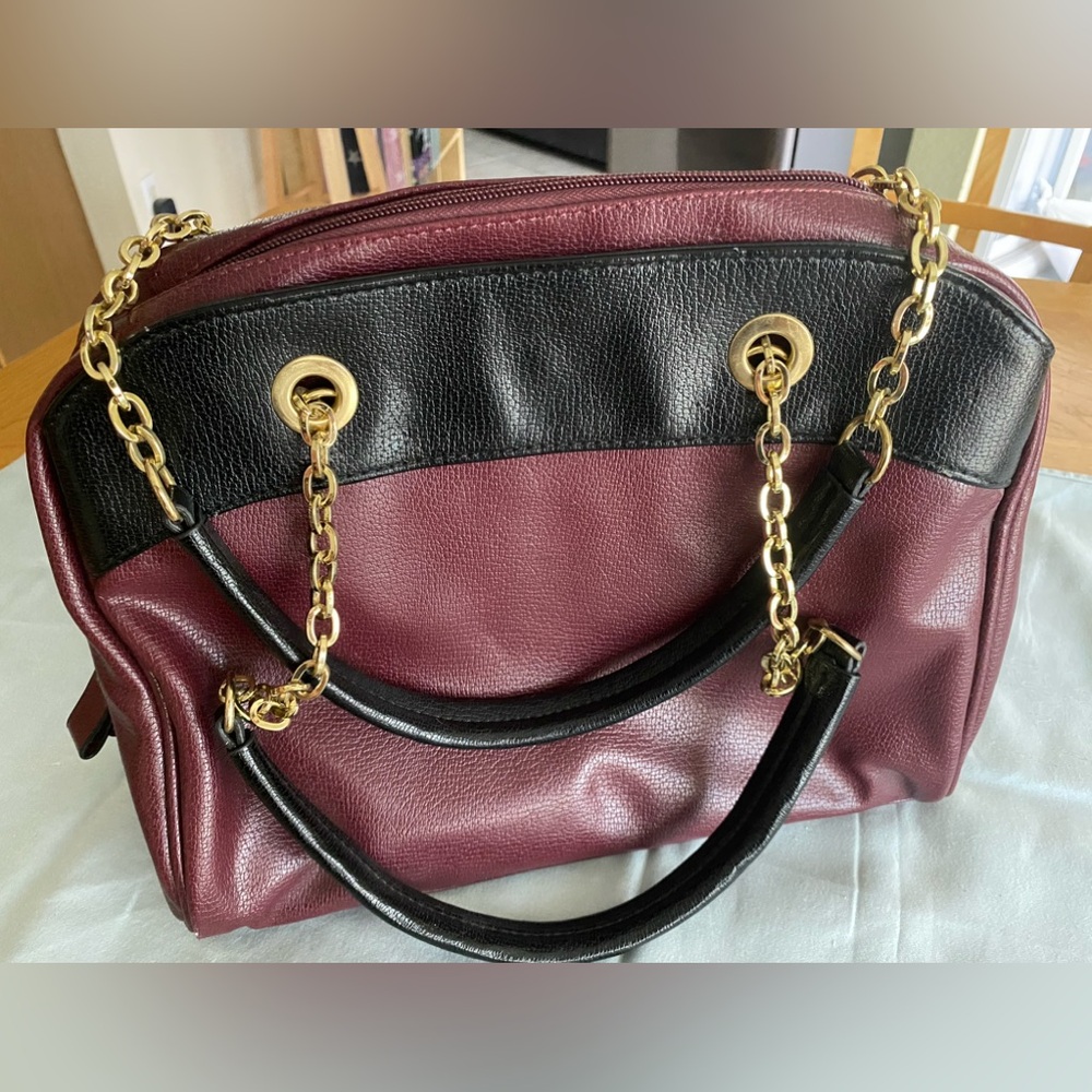 Kellie & Katie merlot and black faux leather purse with leopard print interior